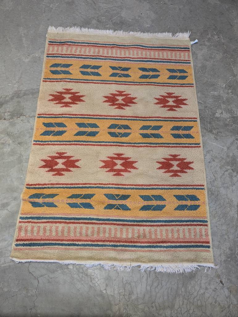 HV10297 ALFOMBRA TIPO YUTE