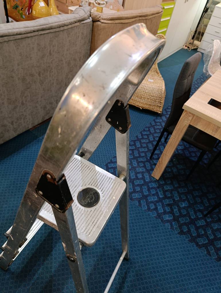 HV10870 ESCALERA DE ALUMINIO - Imagen 4