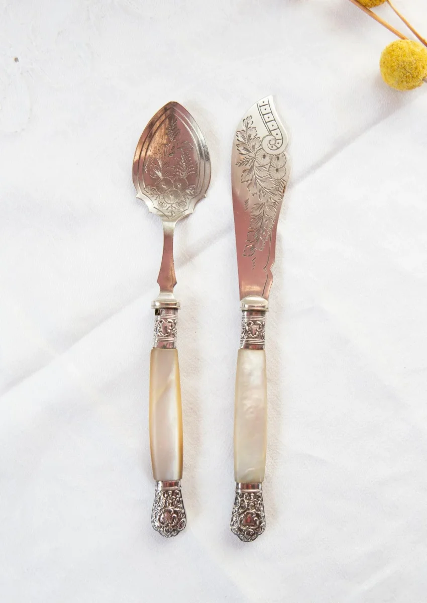 Antiguos cubiertos postre victorianos H.W. Ltd mangos nácar 1900 (2 PIEZAS)